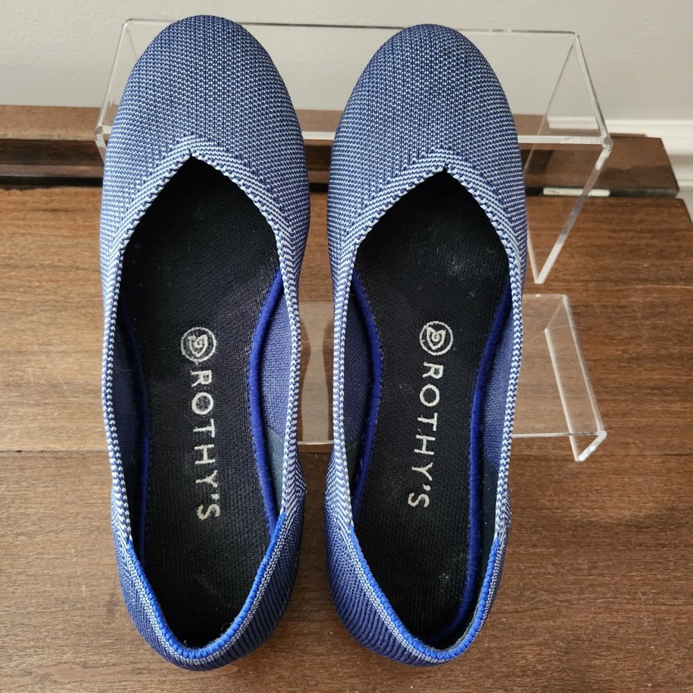 Rothy's round toe Flat in blue  Size 8 - Picture 3 of 5